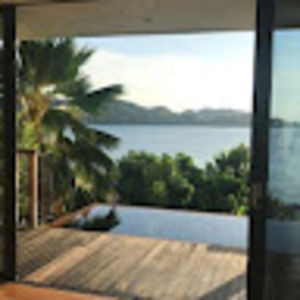 Meet your Posher, Bennett